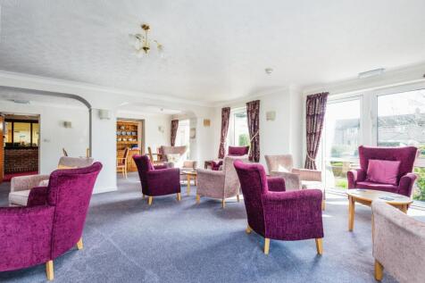 COMMUNAL LOUNGE