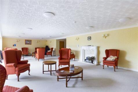 COMMUNAL LOUNGE