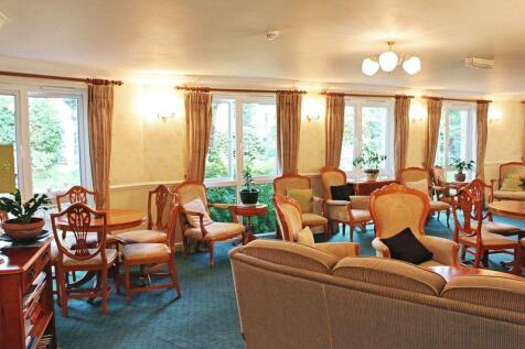 COMMUNAL LOUNGE