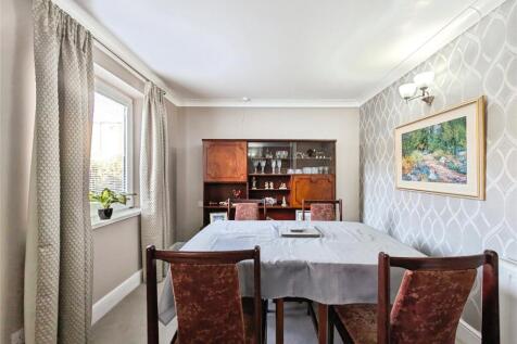 Dining Area/Bedroom