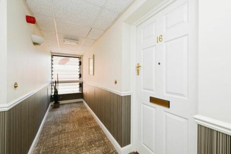 COMMUNAL HALLWAY