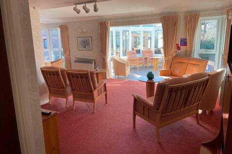 RESIDENTS LOUNGE