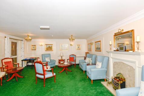 RESIDENTS LOUNGE