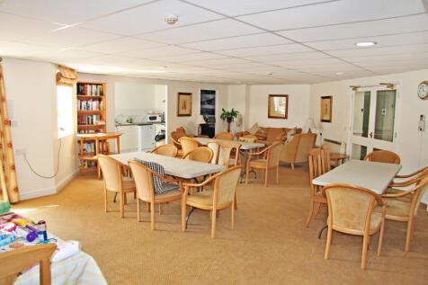RESIDENTS LOUNGE