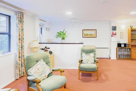 RESIDENTS LOUNGE