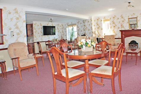 RESIDENTS LOUNGE