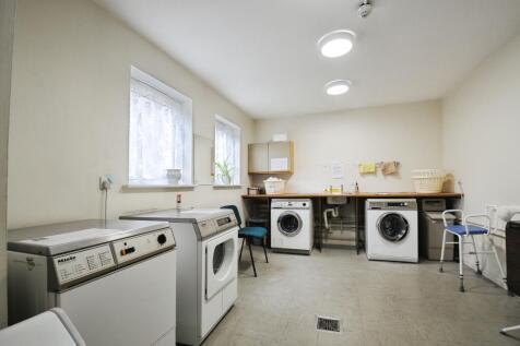 COMMUNAL LAUNDRY