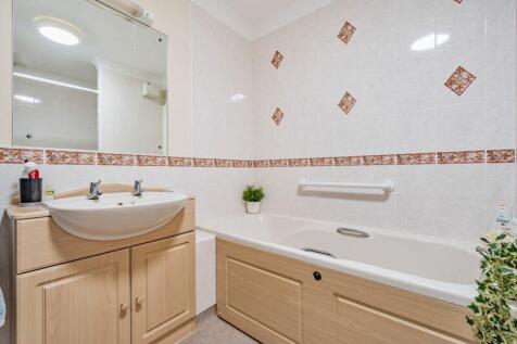 Bath/Wet room 