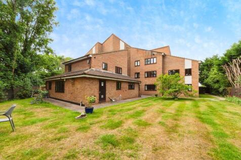 PHOTOS SHOW GENERAL VIEW OF RETIREMEN...