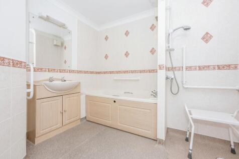 Bath/Wet Room