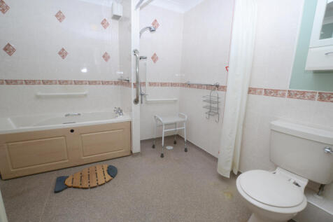 Bath/Wet Room