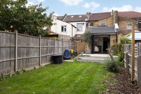 Maswell Park Crescent 91A - (06 of 14).jpg