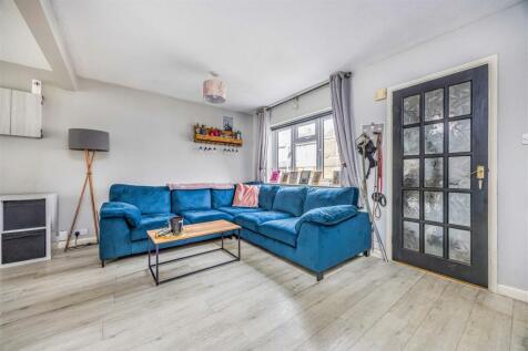 54 Tangiers Road, Baffins-Small-PorticoMarketing-O
