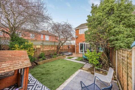 54 Tangiers Road, Baffins-Small-PorticoMarketing-O
