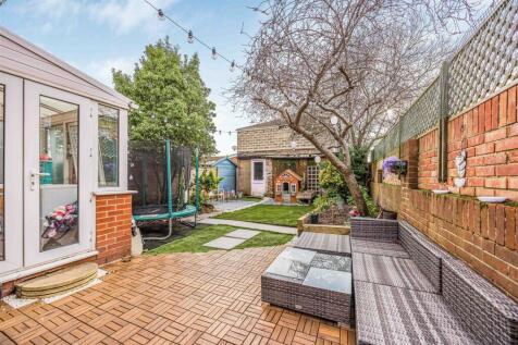 54 Tangiers Road, Baffins-Small-PorticoMarketing-O