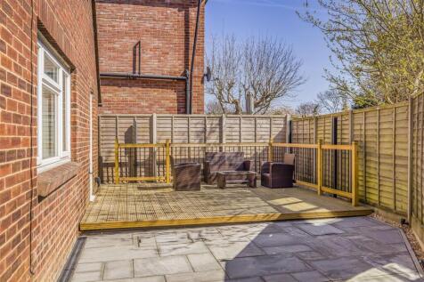 2 Warfield Avenue-Externals-PorticoMarketing-O&#39;Har