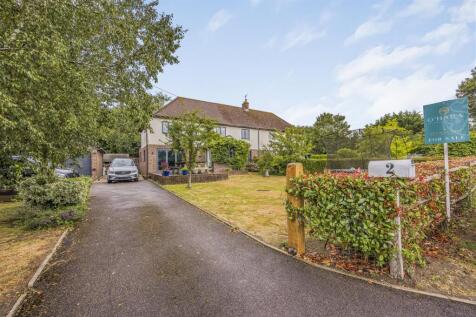 2 Firpiece, Forestside Road, Rowland¿s Castle-Port