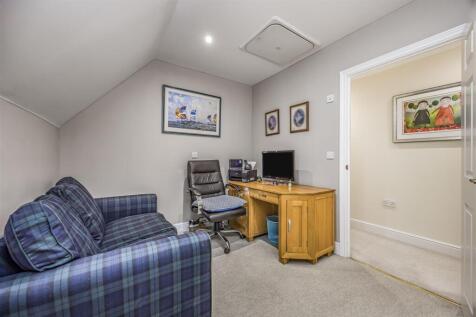 2 Clarendon Close, Denmead-PorticoMarketing-O&#39;Hara
