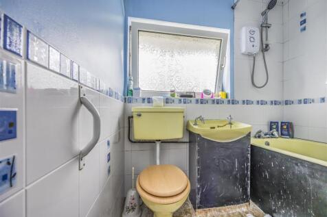 138 Greenfield Crescent PO8 9EN-PorticoMarketing-O