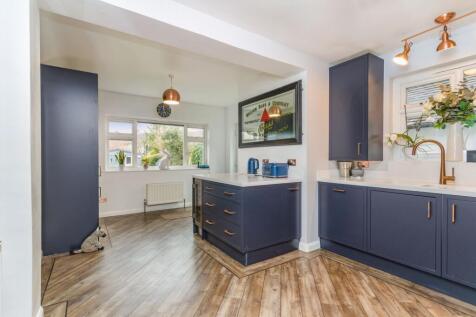 Kitchen / Breakfast Room