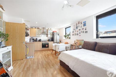 Lounge/Kitchen