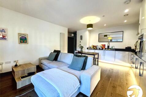 Lounge/Kitchen