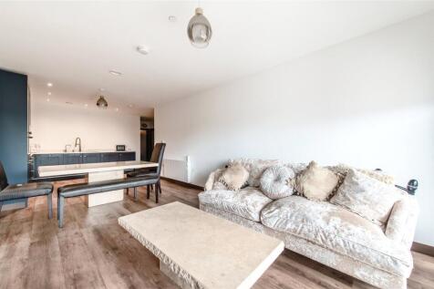 Lounge/Kitchen
