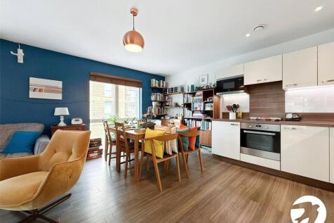 Kitchen / Lounge