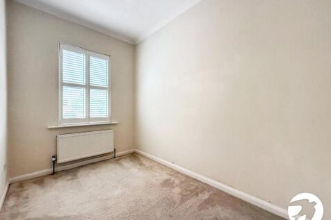Ajoinging Room