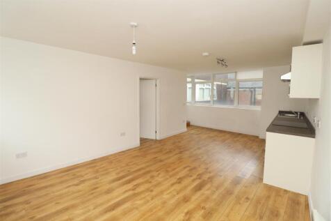 Lounge1.JPG