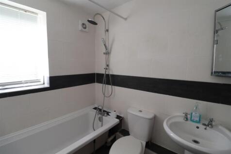 Bathroom.JPG