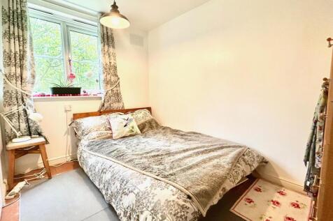 17 ELIOT MEWS B2.jpg
