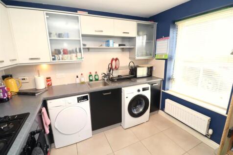 Kitchen1.JPG