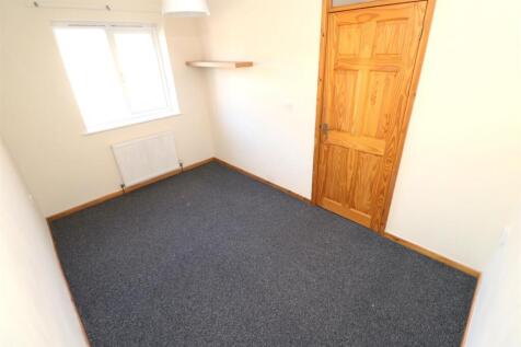 Bedroom one.JPG