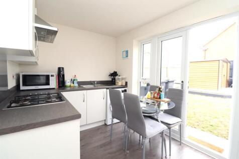Kitchen1.JPG