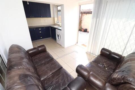 Dining area.JPG