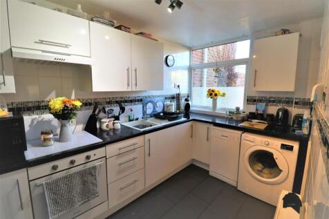 Kitchen .jpg