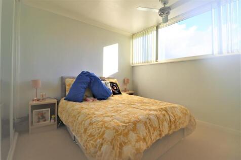 Bedroom two..jpg