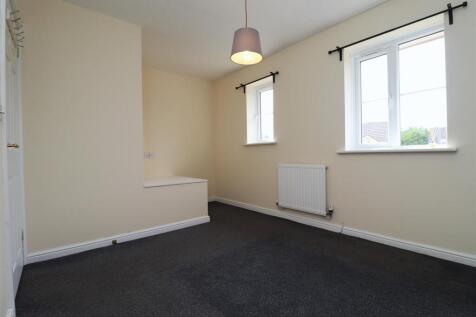 Bedroom 1.JPG