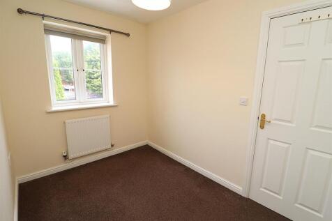 Bedroom 2.JPG