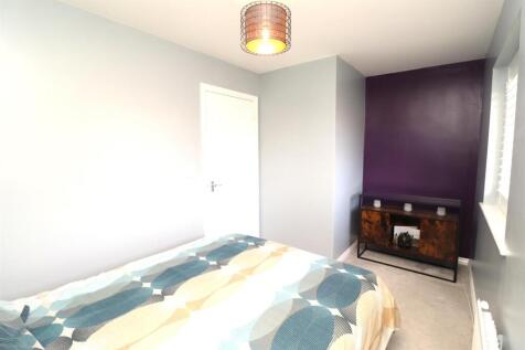Bedroom one.JPG