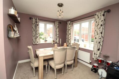 Dining room.JPG