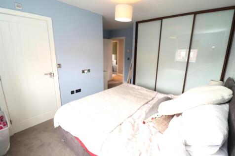 Bedroom one.JPG