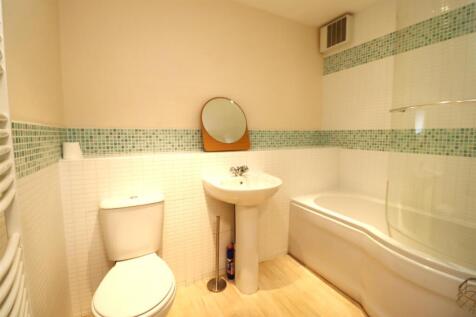 Bathroom.JPG