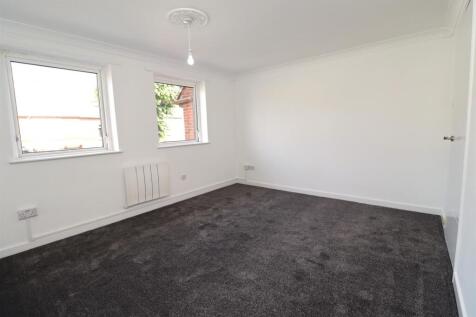 Bedroom.JPG