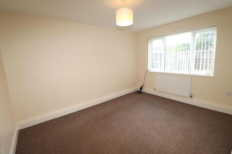 Bedroom 1.JPG