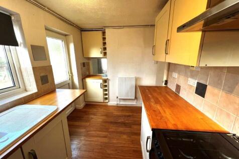 Kitchen1.jpg