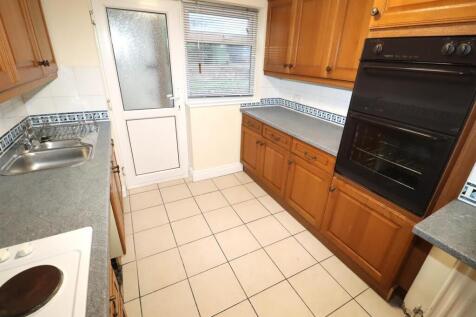 Kitchen 1.JPG