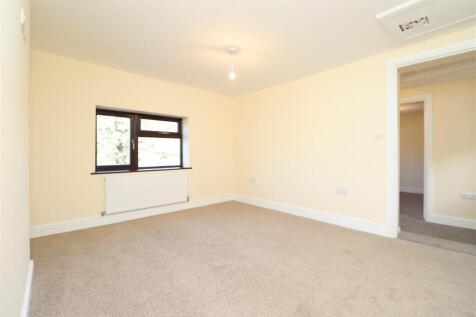 Bedroom one.JPG