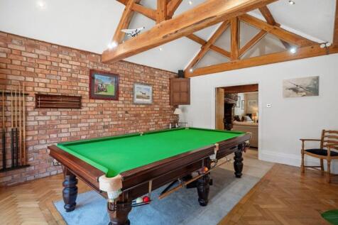Billiard room 1.jpg
